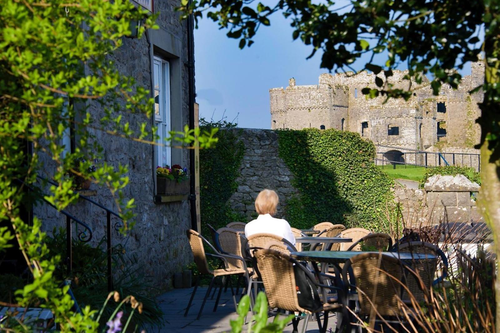 Carew Inn الغرفة الصورة